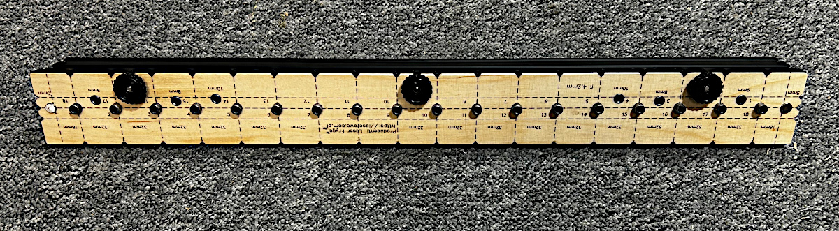 Szablon wraz z listwą